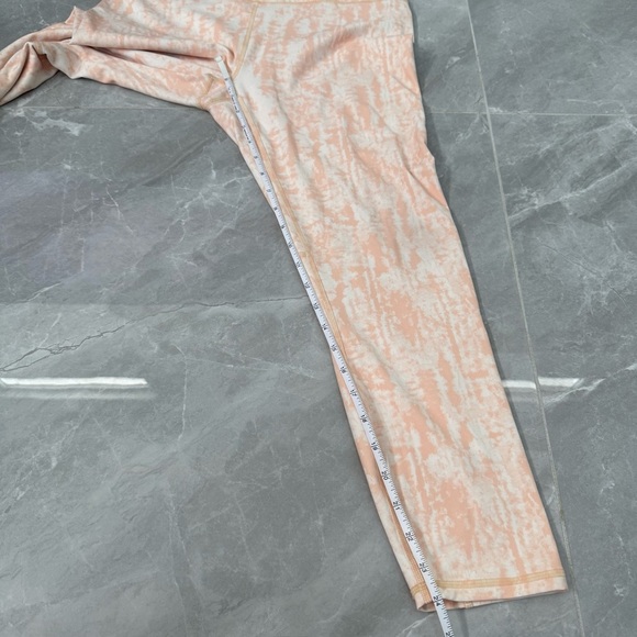 Women’s Fabletics PureLuxe Ultra High Waisted 7/8 Leggings Size XL - Picture 15 of 16